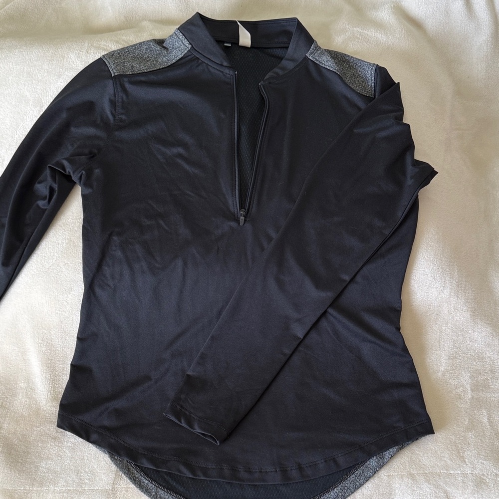 Under Armour Golf Women's Valor 1/2-Zip Pullover Long Sleeve size S Black/Gray